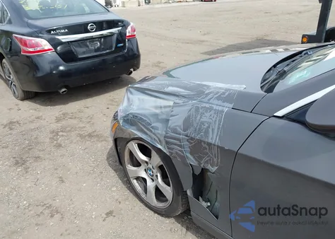 2009 BMW 328I xDrive z USA, uszkodzony, nr VIN WBAWC33559PU84999